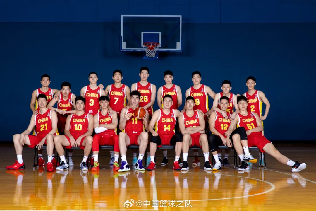 中国男篮新周期首秀告捷 郭士强率队大胜关岛