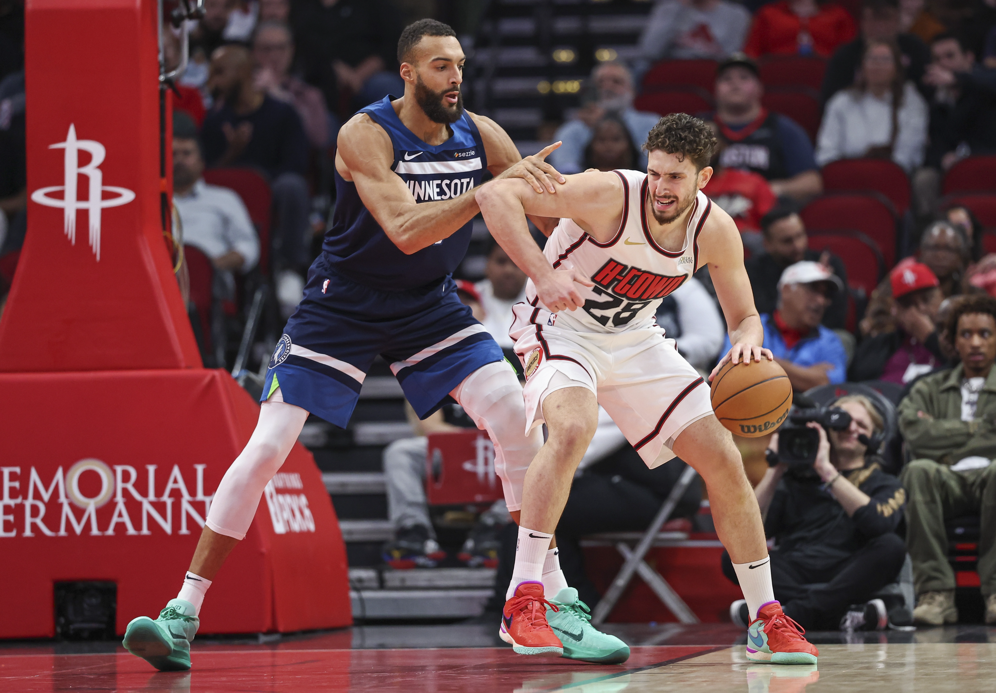 火箭遗憾未能完成22分逆转 乌度卡赛后怒斥球员