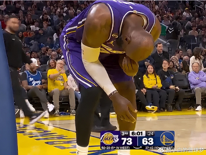 勒布朗单核带队大胜勇士 末节提前打卡创助攻纪